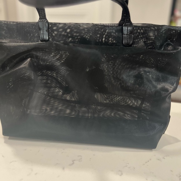 Valentino Garavani Mesh Tote Bag - Picture 7 of 8